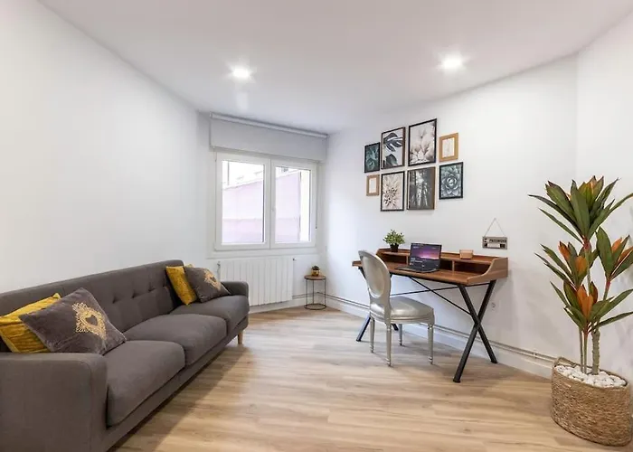 Apt In The Old Town With Cool Terrace!! Private Parking